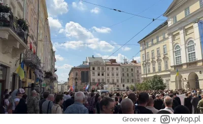 Grooveer - Tłumy na pogrzebie Iryny Farion, działaczki nacjonalistycznej, członka par...