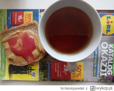 Schizotypoidal - Najtańszy darjeeling sypany i kanapka z masłem orzechowym i truskawk...