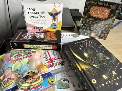 IksdeHeheh - Teraz otworzyłem i dorzucam tag #ufo mega fajna paczucha ( ͡° ͜ʖ ͡°). Je...