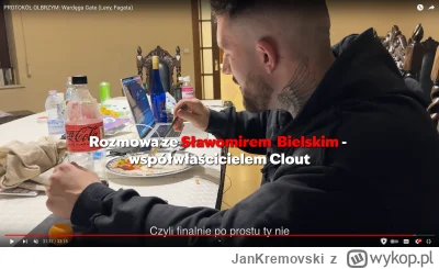 JanKremovski - Boxdel zapomniał zablurować laptopa w tej scenie, w innych jest nałożo...