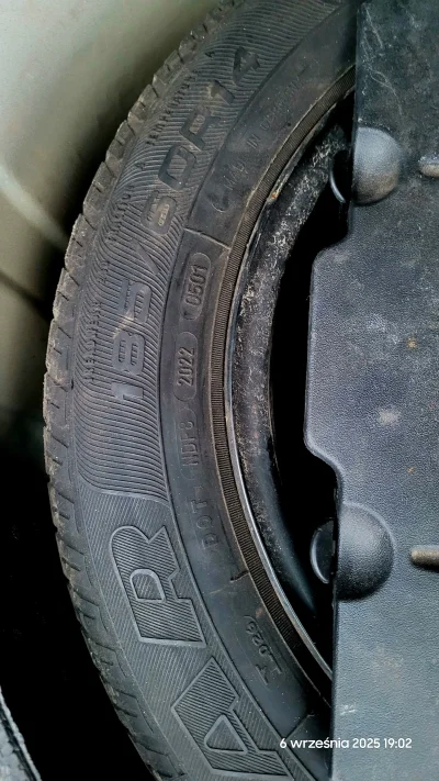 r5678 - Byłem na stacji napompować sobie kapcie w tym i zapas bo w pon trasa.

I taka...