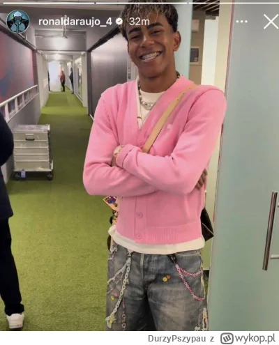 DurzyPszypau - @ufoLatajace: Yamalowi to już nie piłka w głowie ( ͡° ͜ʖ ͡°)