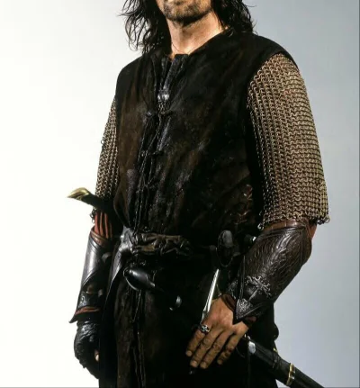 BArtus - Od jakiegoś czasu noszę przy pasku Narsila — widocznie, bez chowania. I powi...