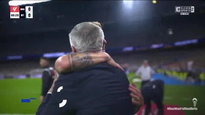 uncle_freddie - Toni Kroos żegna się z Estadio Santiago Bernabeu

MIRROR: https://str...