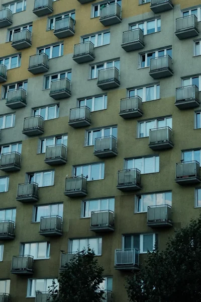 ryoku88 - #przegryw ja by nie chciał tak mieszkać. Już wolę być wieśniakiem ale z pod...