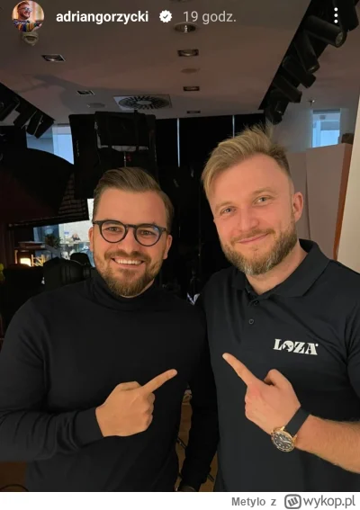 Metylo - Gdy obserwujący pytają kto bardziej ściemnia odnośnie swojej firmy 

#nieruc...