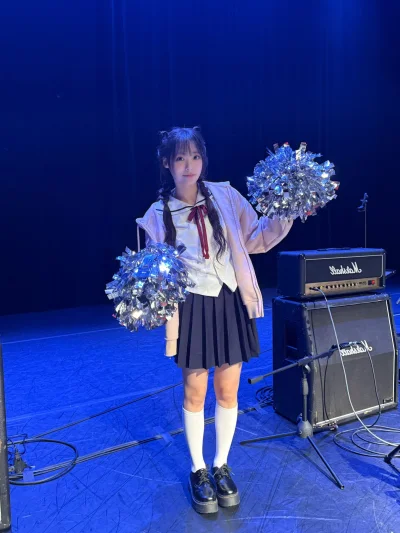 XKHYCCB2dX - #koreanka #siyeon #qwer