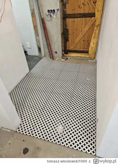 tomasz-wisniewski1989 - @janusz-lece za obie i mały wiatrołap z fotki.