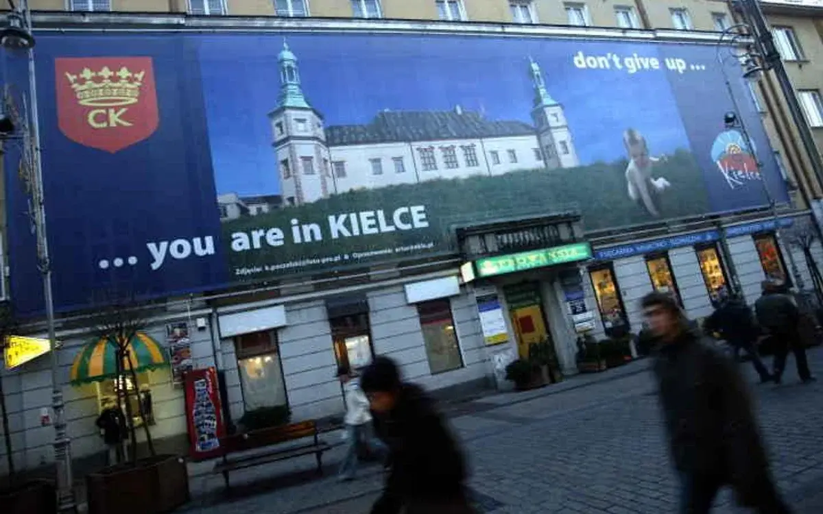 RickSanchez - @statystycznyyt: Przy odrobinie chęci i sporej ilości pracy z Kielc moż...