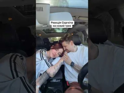 52bfef6321 - ciekawe czy @jmuhha ma te dziwne rzeczy na twarzy papa ;-)