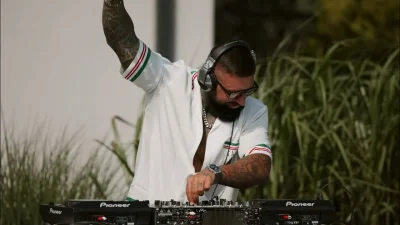 deiceberg - #famemma 
W ten upalny dzien posluchajcie jak Majewski sie bawi na wylacz...