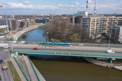 murison - > Pierwszy raz w historii na moście Dmowskiego pojawił się tramwaj. Przejeż...