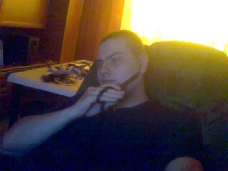 zulwblotny - #przegryw chyba on zaczyna powoli się przekształcać w femboja, najpierw ...