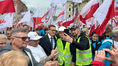 harrame - Juz w refrenie mamy bingo straszenia pisfederacyjnego xD
Oczywiscie wielkim...