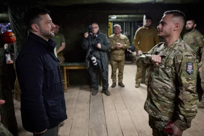 Bolxx454 - co oni mają na naszywce? czy to nie jest znak SS? co to za jednostka ukrai...