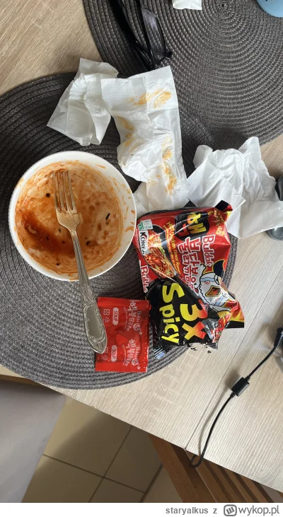 staryalkus - @filozof900 @kureci_paratko @Guezeman zjadłem, jest ciężko