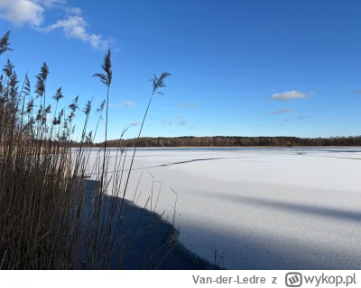 Van-der-Ledre - No co, kręcę się tu, cisza, spokój, minus kilka stopni, jezioro zamar...