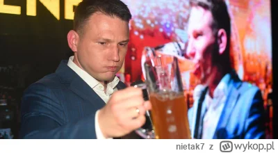 nietak7 - Jeszcze półtora roku temu ten ochlajmorda zataczał się na "spotkaniach z wy...