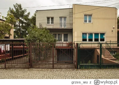grzes_wu - @astalawistabejbi: Wygląda jak dom Kaczyńskiego