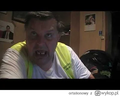 ortalionowy - @g0blacK: z dwóch misek jadł