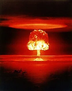 Mtsen - Grzyb powstały z tego wybuchu w sumie stał się takim symbolem bomby atomowej ...