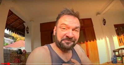 Hexenbrenner - Polskie lato, sierpień, wstajesz rano żeby kupić świeże bułki, do nich...