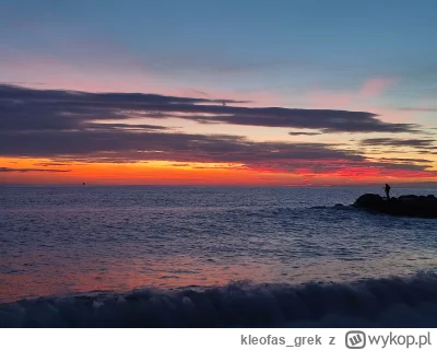 kleofas_grek - Dzisiejszy zachód słońca w Camogli.
#wlochy #fotografia #podrozujzwyko...