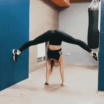 monky - Lewandowska startuje na lekcje bacziaty ( ͡°( ͡° ͜ʖ( ͡° ͜ʖ ͡°)ʖ ͡°) ͡°)