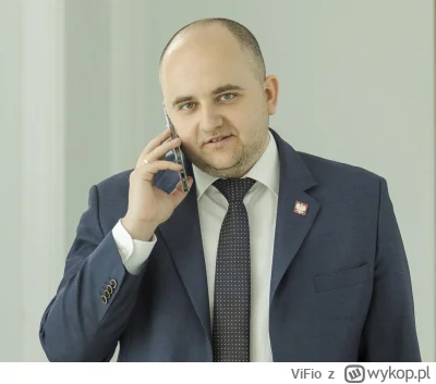 ViFio - Miałem dziś serio nie głosować, ale chłop mi przypomniał dlaczego muszę xD
#w...