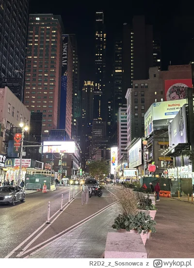 R2D2zSosnowca - @R2D2zSosnowca tak BTW to Nowy Jork lubię najbardziej nocą