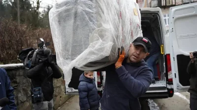 Z.....a - @HoisinStickyRibs: