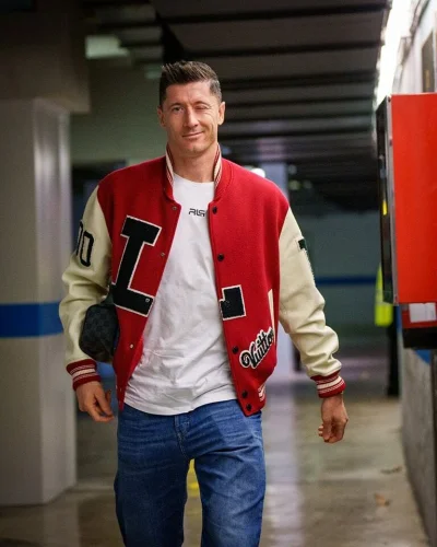 ntdc - #lewandowski zrównał się golami w #fcbarcelona z Ronaldinho Gaucho. 
Zdjęcie d...