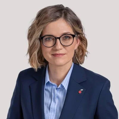 modeltrzyzmianowy - @wysokiewiczplum córka lekarzy z razem chce opodatkowywac program...