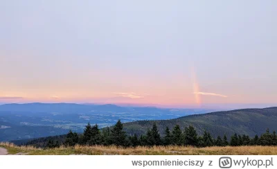 wspomnienieciszy - ... #zachodslonca tego sie nie spodziewałem. #gory #sudety #fotogr...