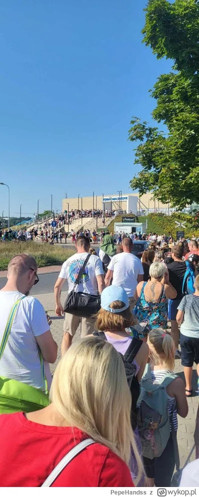 PepeHandss - Dzisiaj mają być 34 stopnie to można sobie postać w ciepełku ( ͡° ͜ʖ ͡°)...