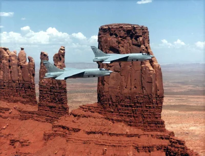 wfyokyga - RF-8G Crusader na pustyni błędowskiej 1985