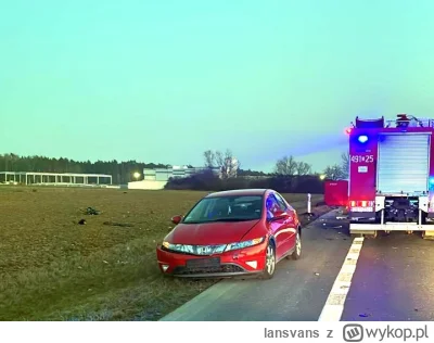 lansvans - Jeśli tak lekkie uderzenie spowodowało wybicie Seata na przeciwległy pas r...