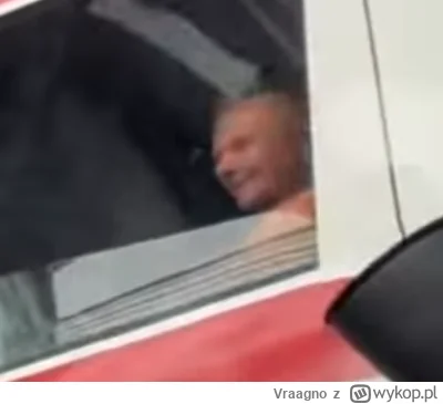 Vraagno - @mleko3-2procent: morderca jedzie po chodniku WZ 395JU