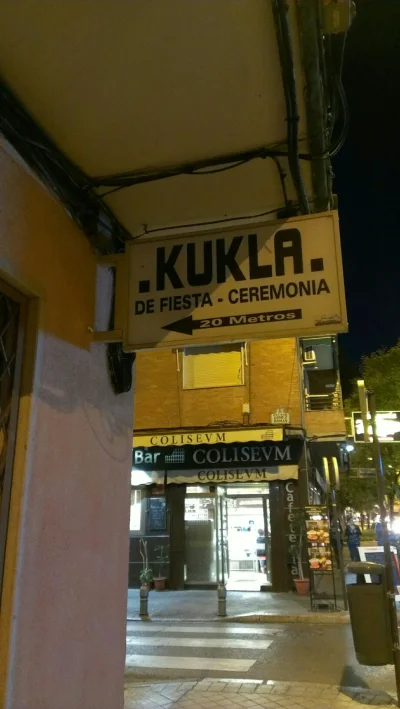 kropek00 - Znalazłem w Hiszpanii sklep w którym sprzedają te słynne kukle ( ͡° ͜ʖ ͡°)...