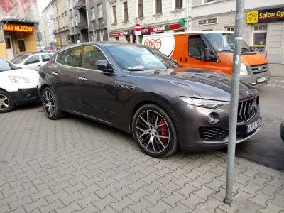 Laksa - Maserati Levante #carboners #krakow