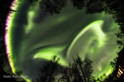 s.....w - Eksplozja okazalej zorzy polarnej, 27 września nad rejonem Fairbanks na Ala...