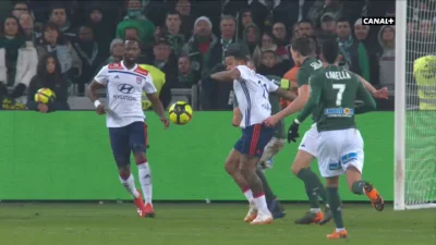 nieodkryty_talent - Saint-Étienne 1:[1] Lyon - Nabil Fekir, r. karny
#mecz #golgif #...
