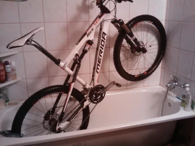 s.....n - #rower #bikeporn

@Albinicz: Koło w umywalce? xD