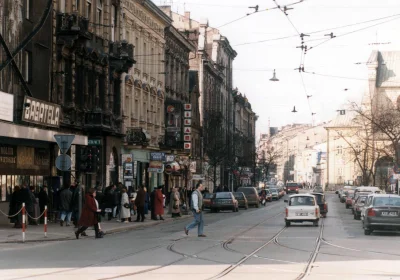 angelo_sodano - Ulica Karmelicka przed remontem, Kraków, 1998
#krakow #vaticanoarchi...