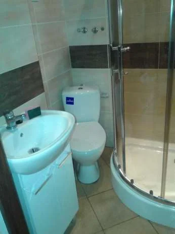 ereswude - @zly_dzien: No ja miałbym problem żeby na tym WC przyjąć wygodną pozycję (...