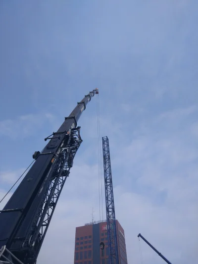 Kamann - #budownictwo dziś montujemy żuraw wieżowy w #pracbaza ( ͡º ͜ʖ͡º)