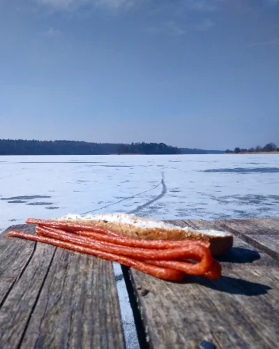 sprite - Dzisiejsze śniadanie w plenerze:) Kocham mieszkać na Mazurach!
#azylboners ...