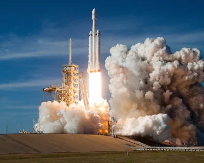L.....m - Aktualny plan startów Falcon Heavy :
- Arabsat 6A (początek 2019)
- STP-2...