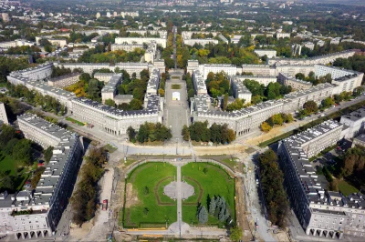 konwerter_interfejsow - @maciejmargas: Wygląda trochę jak Plac Centralny w Nowej Huci...