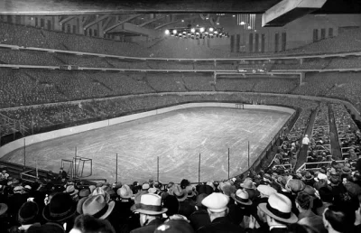 waruznrt - Chicago Stadium 1930 rok 

#NHL #hokej #stadiony